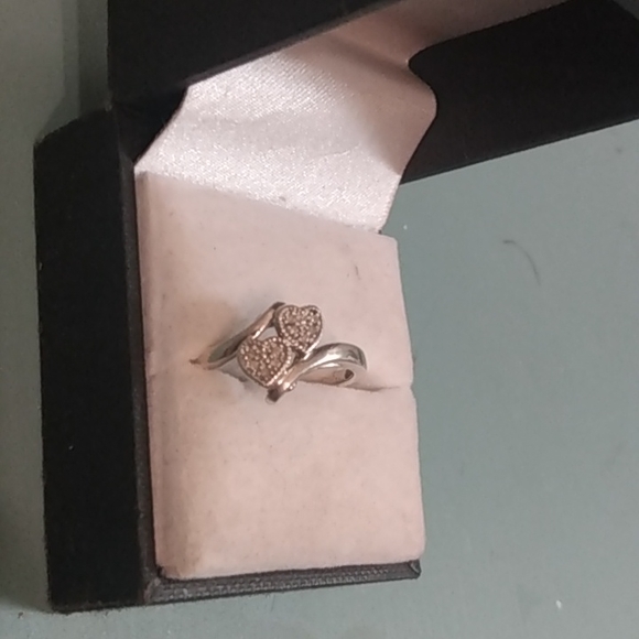 925 Sterling silver heart diamond chip ring - Picture 2 of 6